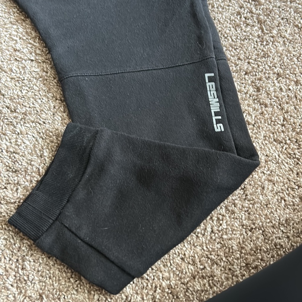 Reebok Les mills sweatpants w zippers